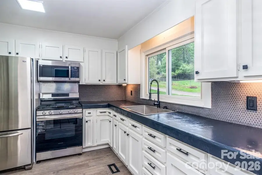 3205 Weston Avenue, Gastonia, NC 28052 - #3