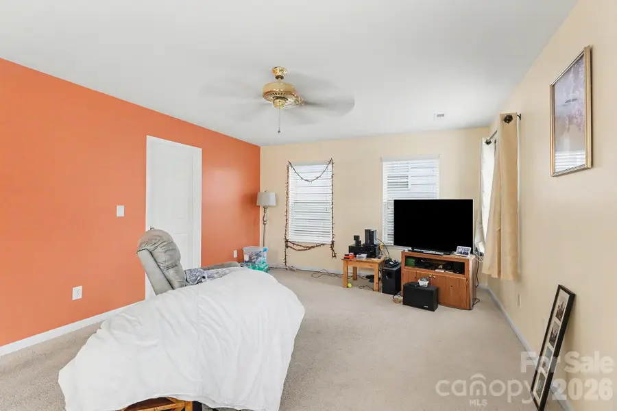 4022 Linsbury Court, Charlotte, NC 28213 - Image #3