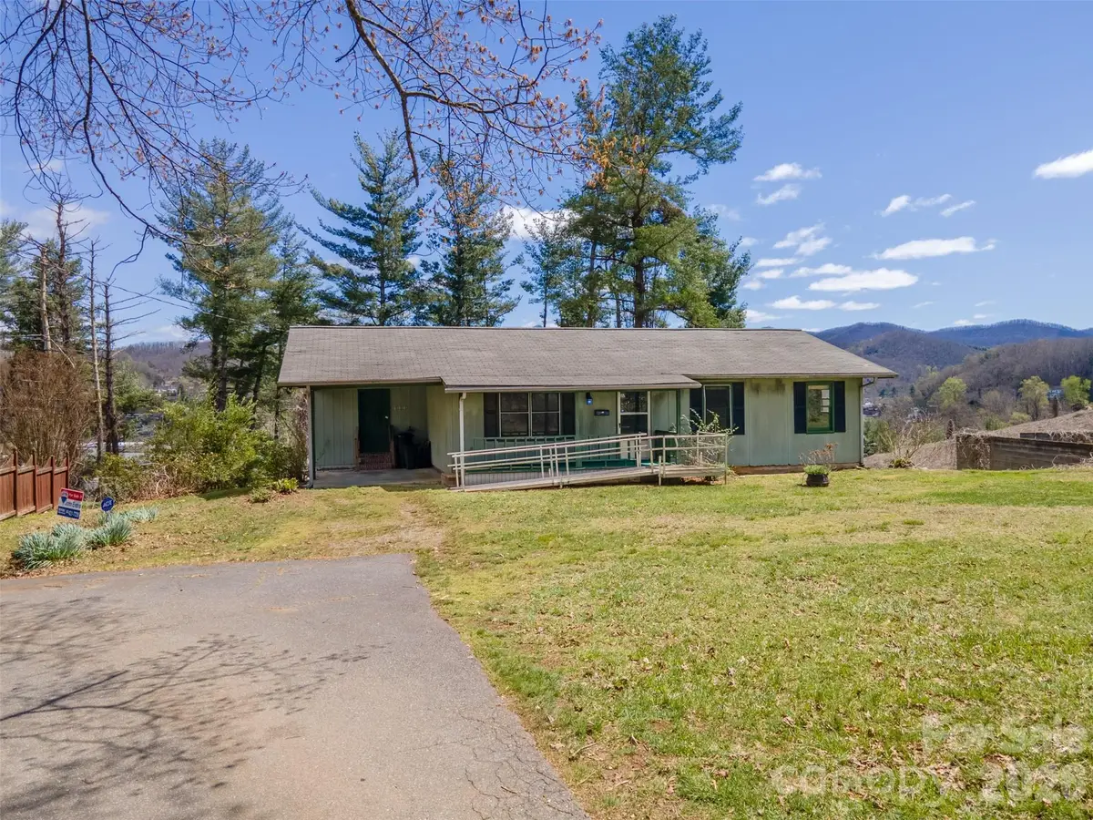 21 Queen Street, Sylva, NC 28779 - Image #1