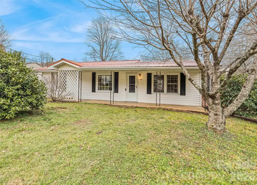 1124 Skyland Drive, Sylva, NC 28779 - Image #2