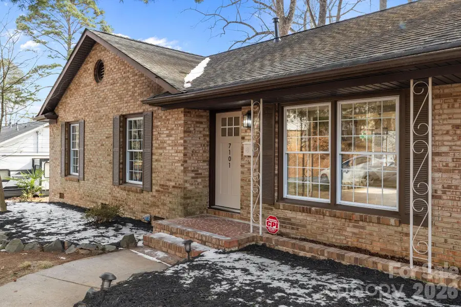 7101 Woodstock Drive, Charlotte, NC 28210 - Image #3