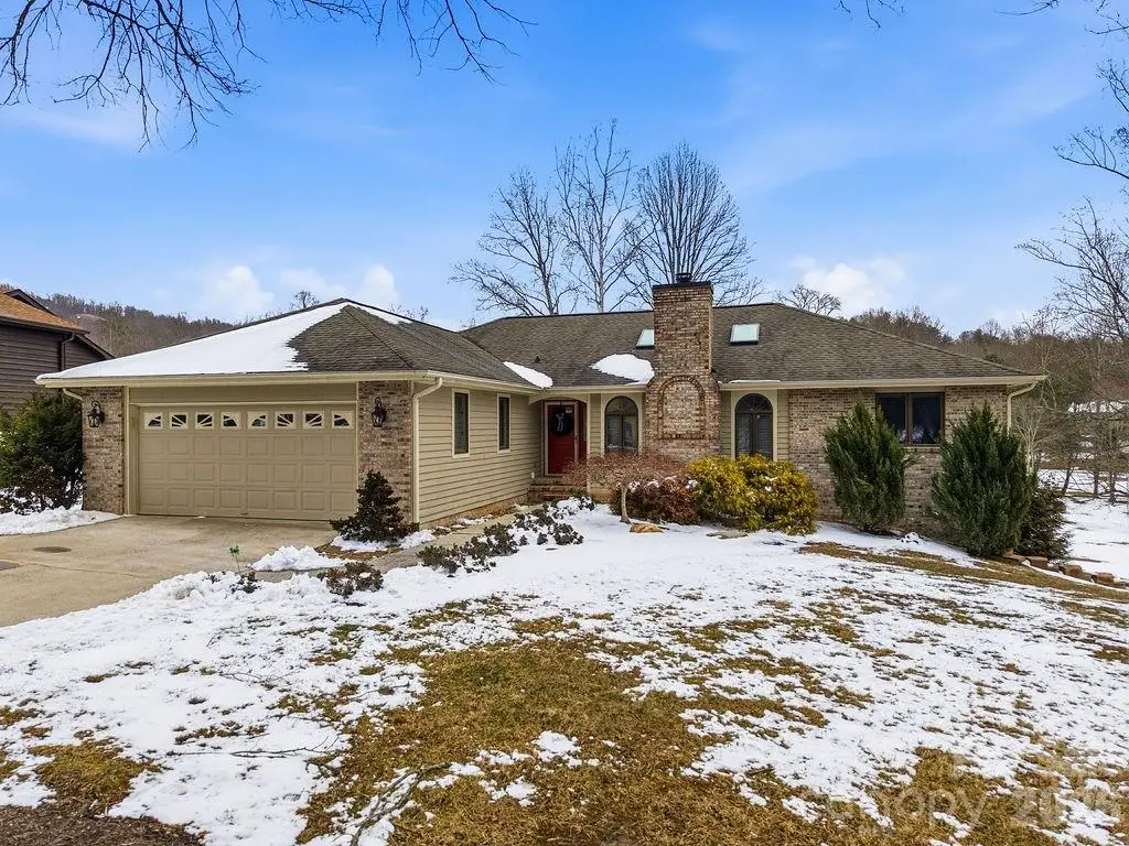 3100 Cove Loop Road, Hendersonville, NC 28739 - Image #1