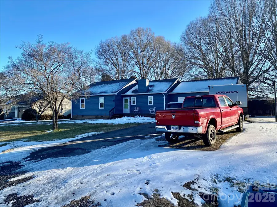 72 Pleasant Garden Drive, Taylorsville, NC 28681 - #2