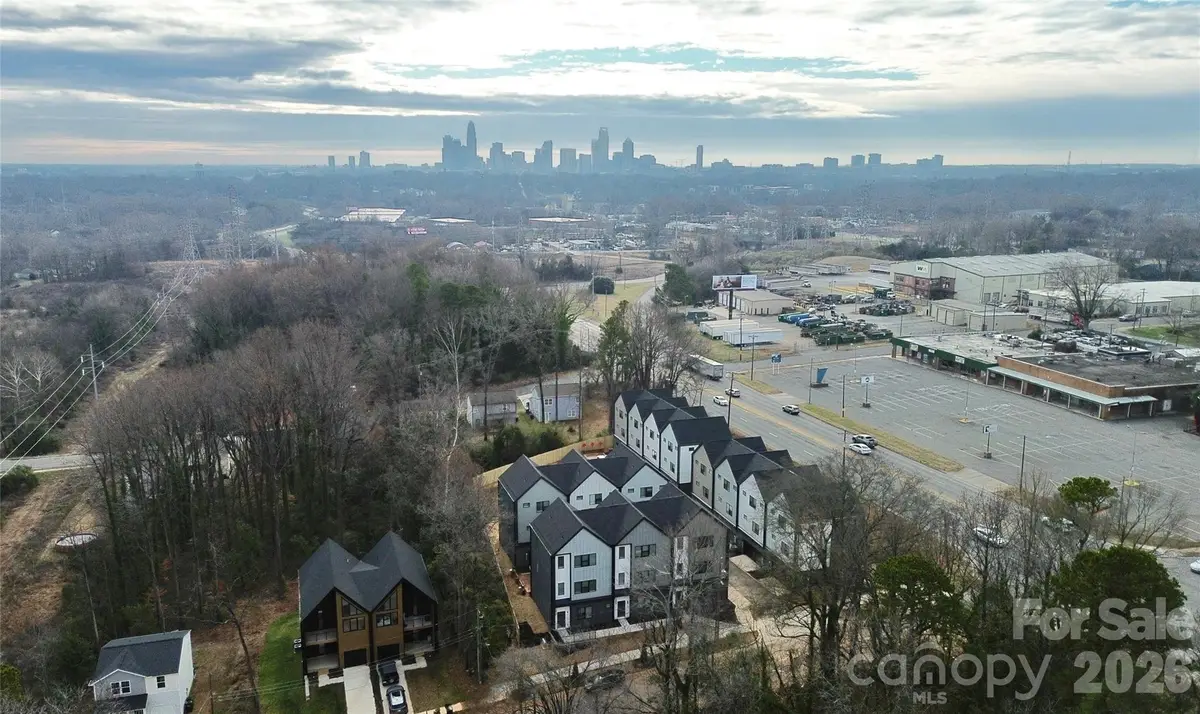 1110 Ivan Drive, Charlotte, NC 28216 - #1