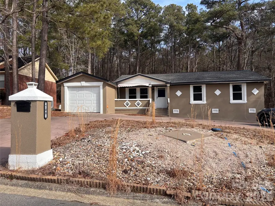 709 Meadowlake Drive, Columbia, SC 29203 - #2