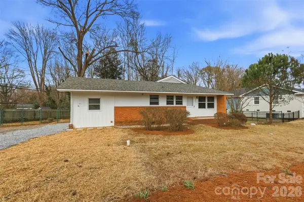 4401 Somerdale Lane, Charlotte, NC 28205