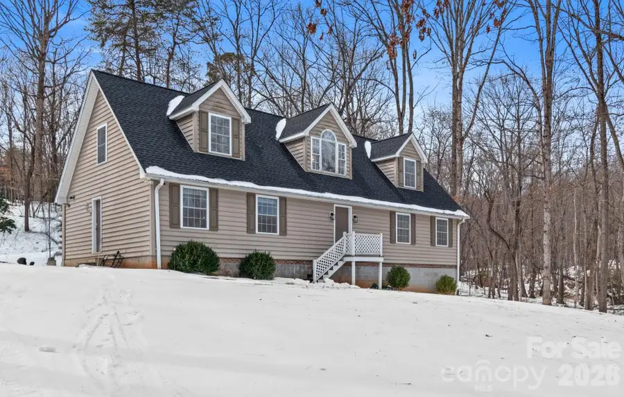 1012 Tuckda Way, Hamptonville, NC 27020 - #2