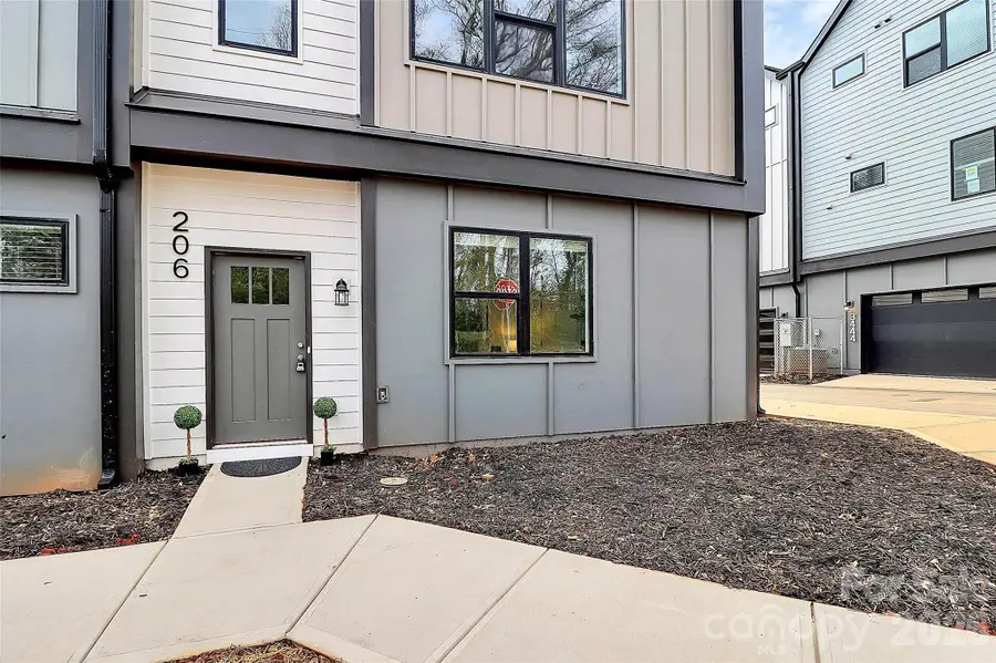 3432 Brookshire Boulevard, Charlotte, NC 28216 - #3