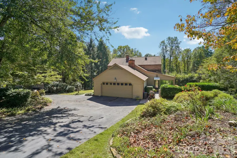 104 Finley Street, Hendersonville, NC 28739 - Image #2