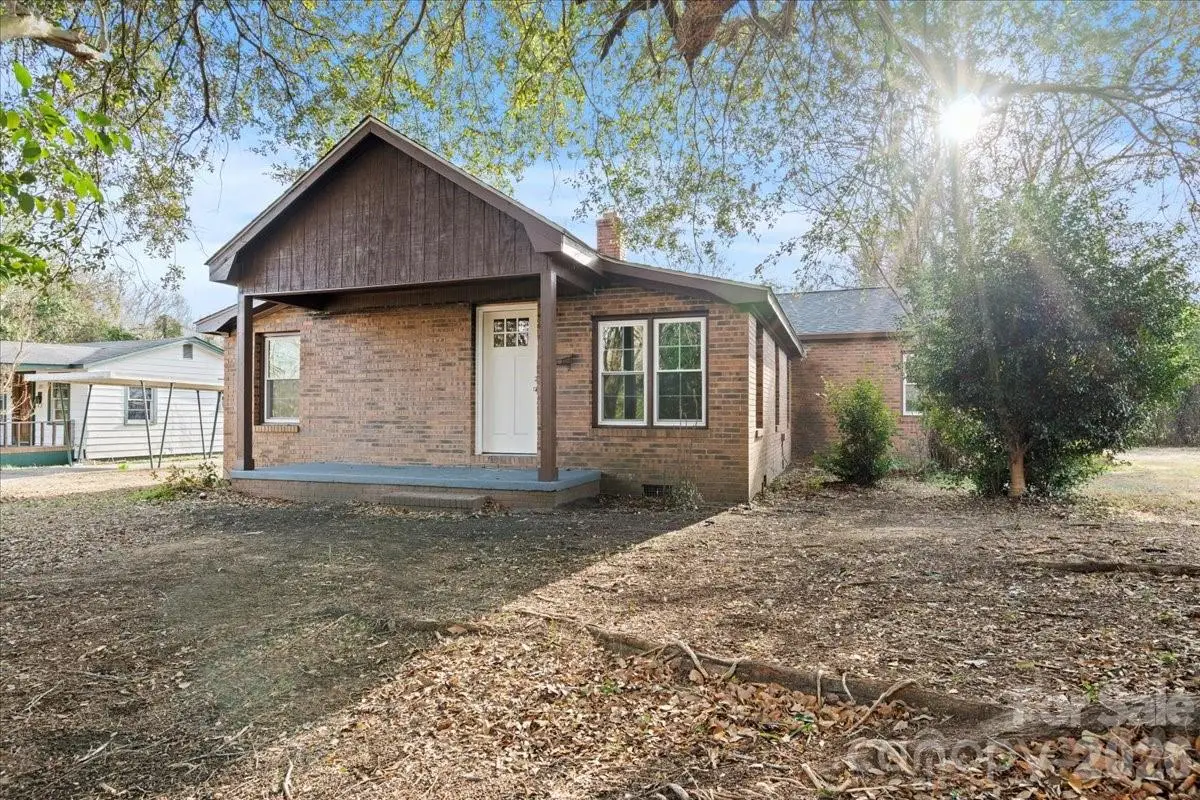 32 Roddy Street, Cheraw, SC 29520 - #1