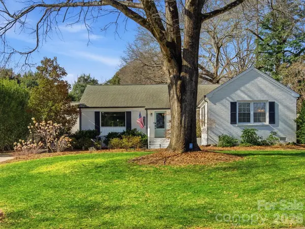 4320 Waterbury Drive, Charlotte, NC 28209