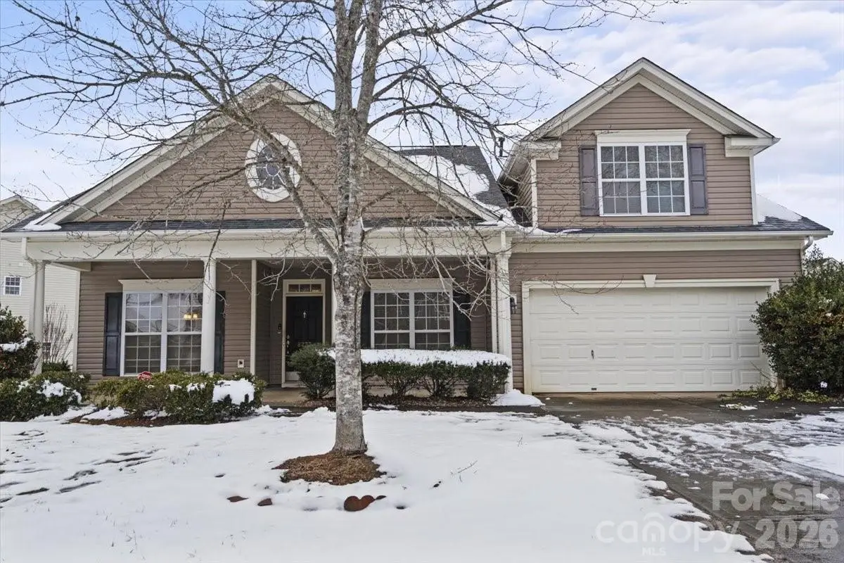8227 Four Sisters Lane, Charlotte, NC 28215 - Image #1