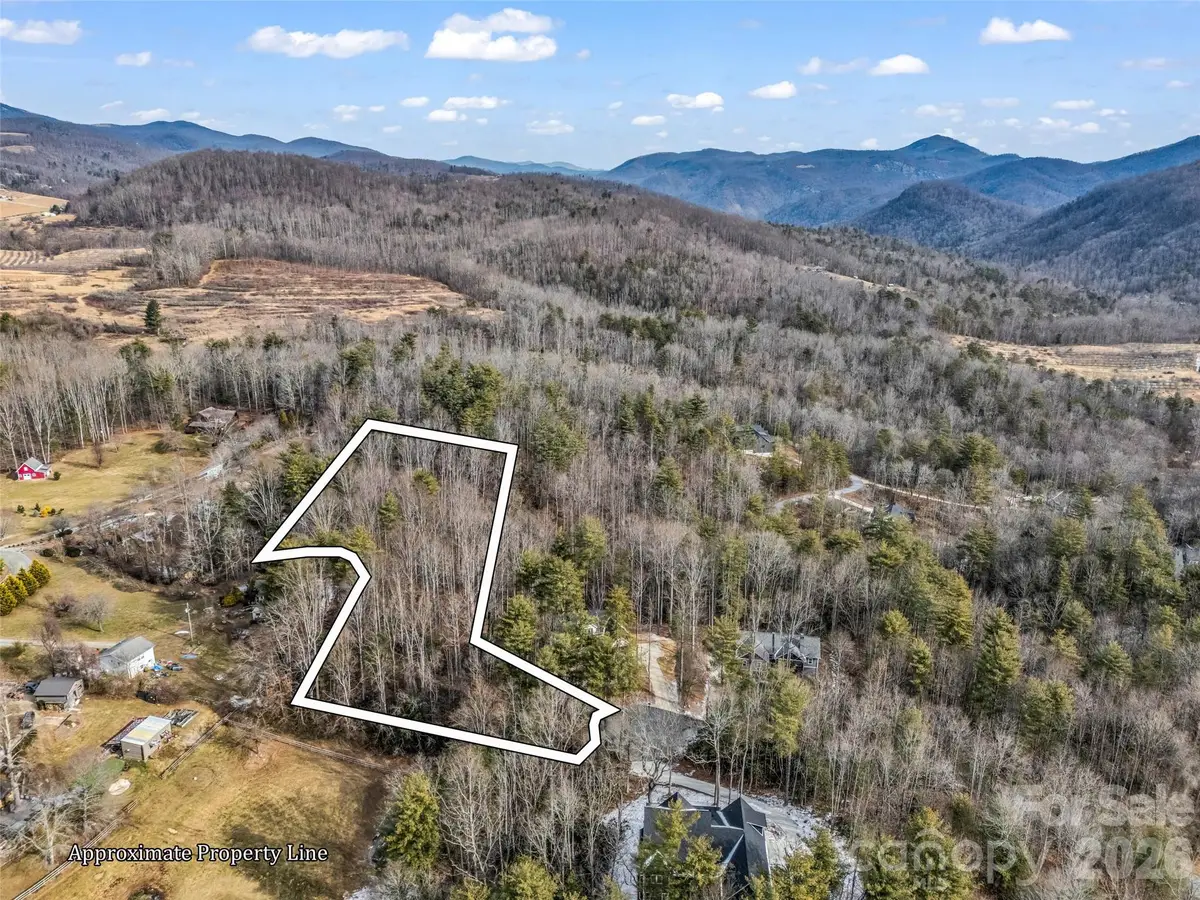 88 Summer Shade Court, Hendersonville, NC 28792 - Image #1