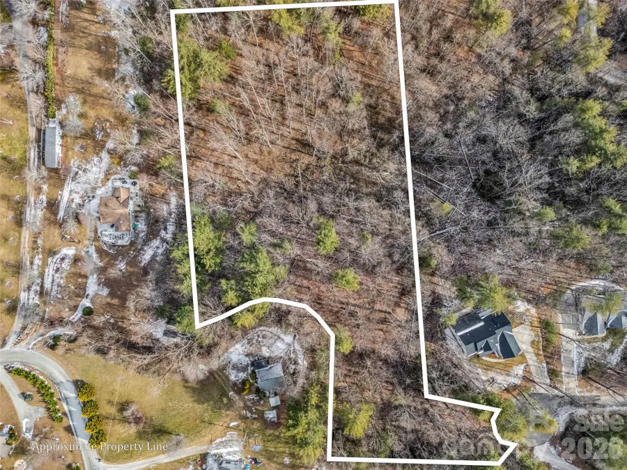 88 Summer Shade Court, Hendersonville, NC 28792 - Image #3