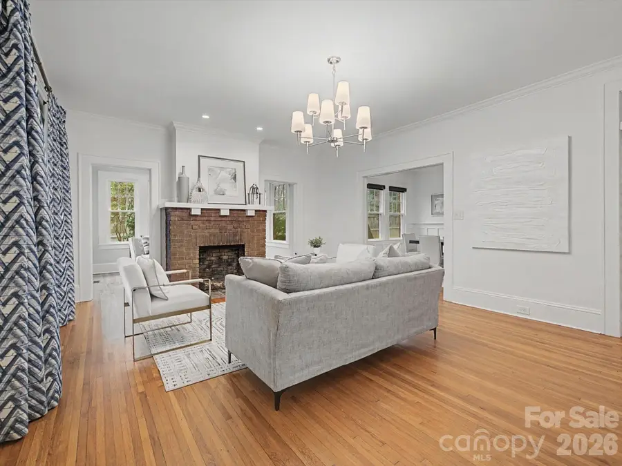 215 Circle Avenue, Charlotte, NC 28207 - Image #3