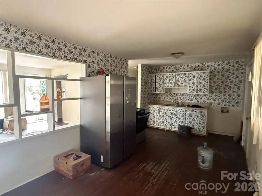 2732 Alleghany Street, Charlotte, NC 28208 - Image #2