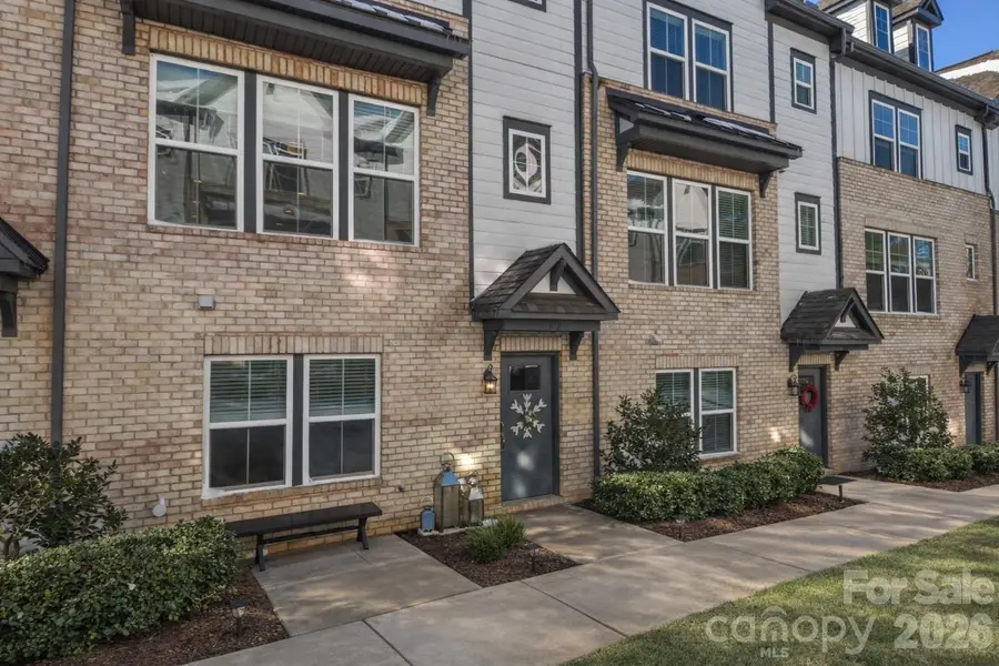 612 Tudor Park Way, Charlotte, NC 28211 - Image #2