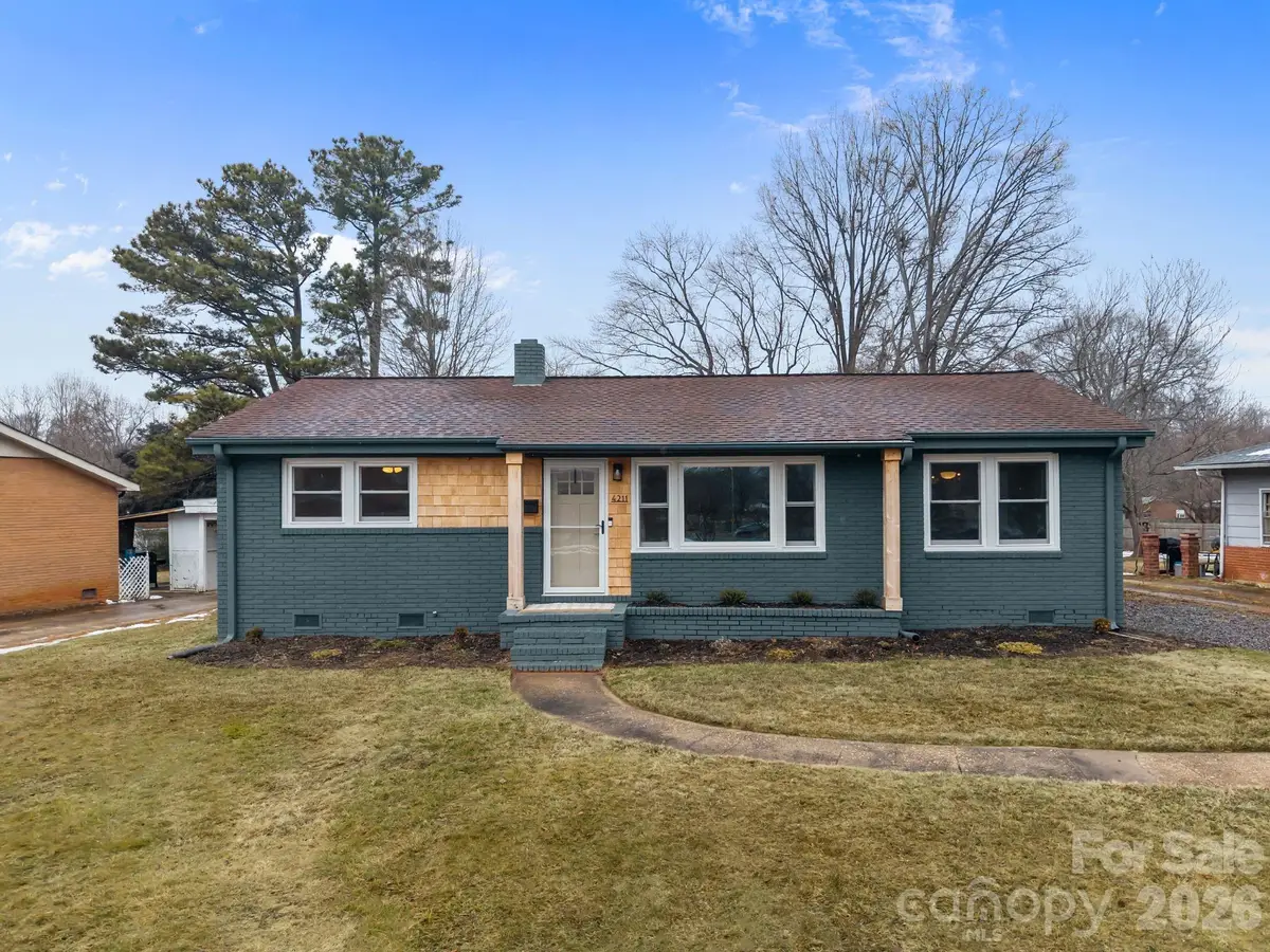 4211 Glenstar Terrace, Charlotte, NC 28205 - Image #1