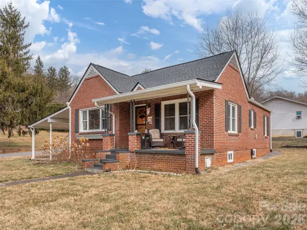 132 Maxwell Street, Waynesville, NC 28786
