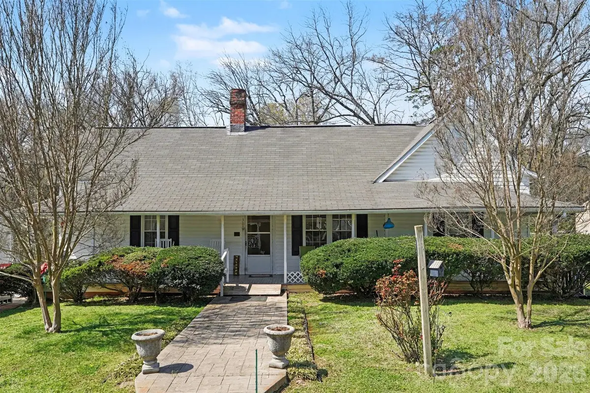 300 S Broome Street, Waxhaw, NC 28173 - #1