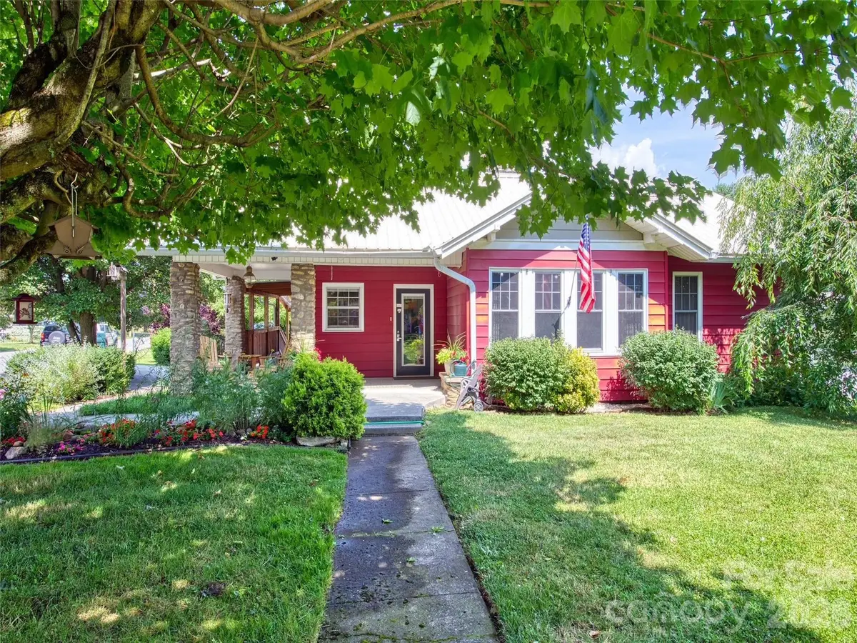 24 Belle Meade Drive, Waynesville, NC 28786 - #1