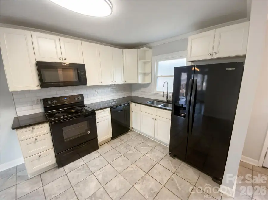 4121 Abbeydale Drive, Charlotte, NC 28205 - #2