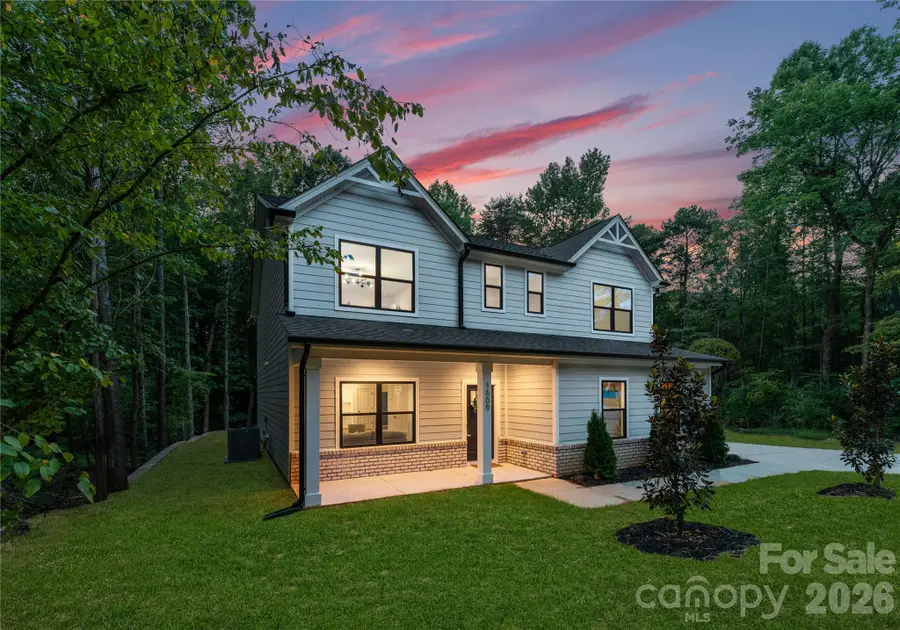 13103 Blacksmith Court, Matthews, NC 28105 - Image #2