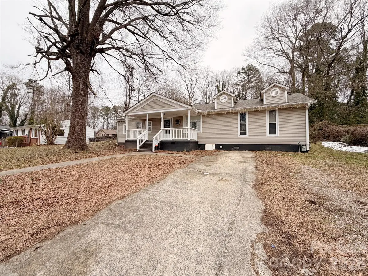 934 S Chestnut Street, Gastonia, NC 28054 - Image #1