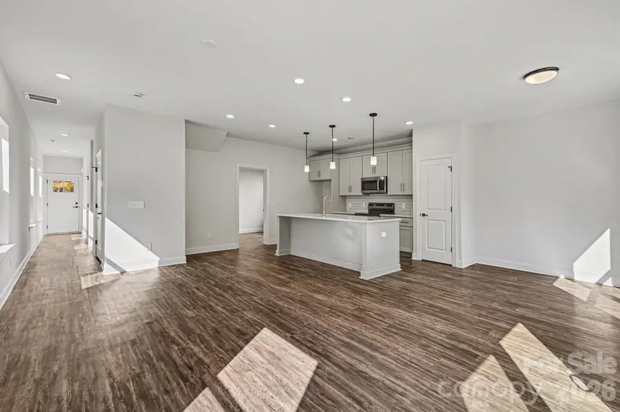 566 W Wilson Avenue, Mooresville, NC 28115 - #3