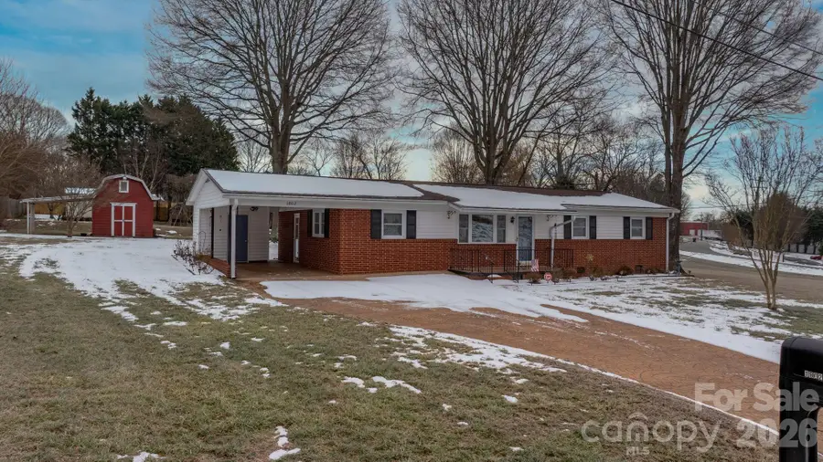 1802 33rd Street Ne, Hickory, NC 28601 - #3