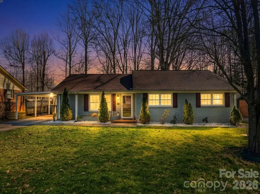 10305 Starwood Drive, Charlotte, NC 28215 - #2