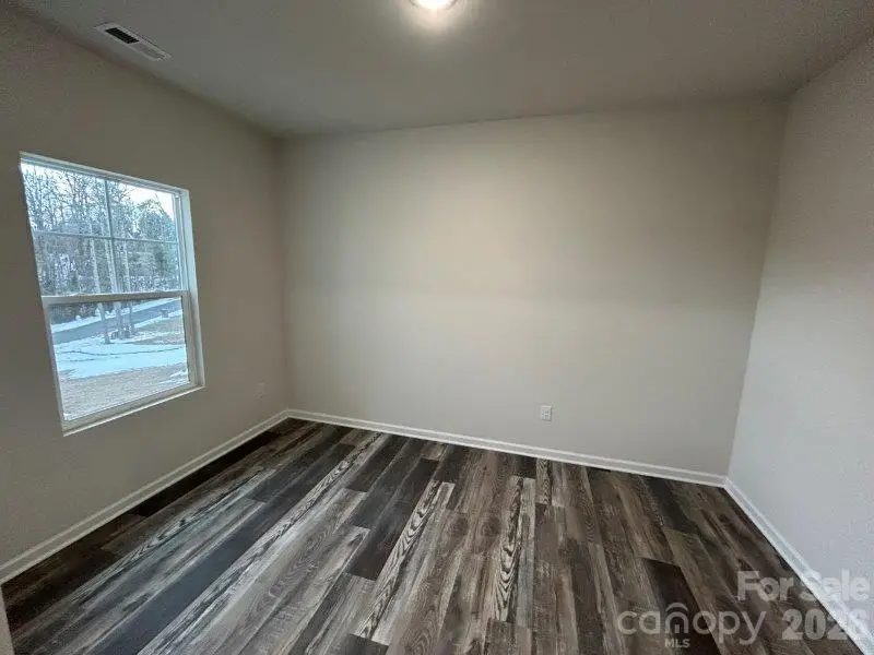 5155 Mark Drive Ne, Hickory, NC 28601 - #2