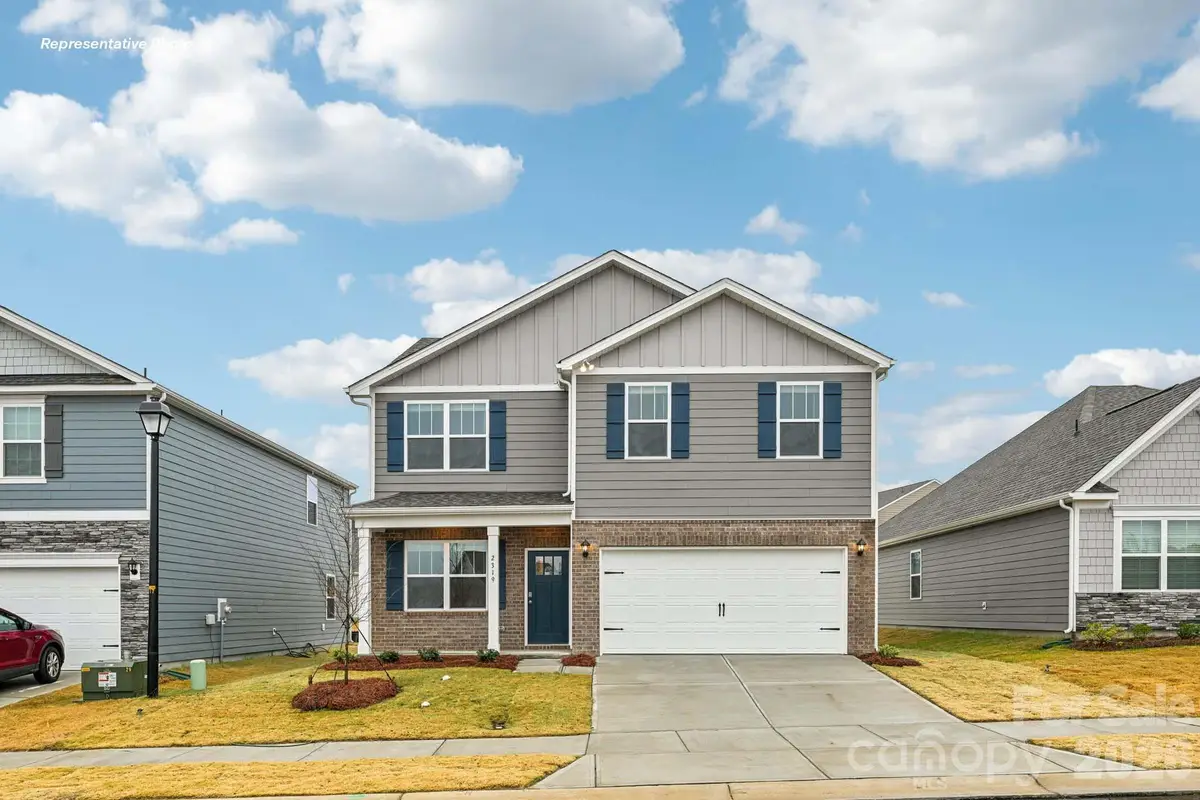 764 14th Avenue Court Ne, Hickory, NC 28601 - Image #1
