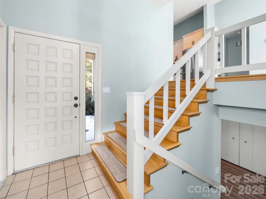 138 Woodhaven Drive, Hendersonville, NC 28739 - Image #3