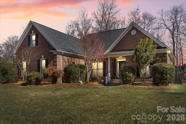 3746 Ayrshire Court, Harrisburg, NC 28075