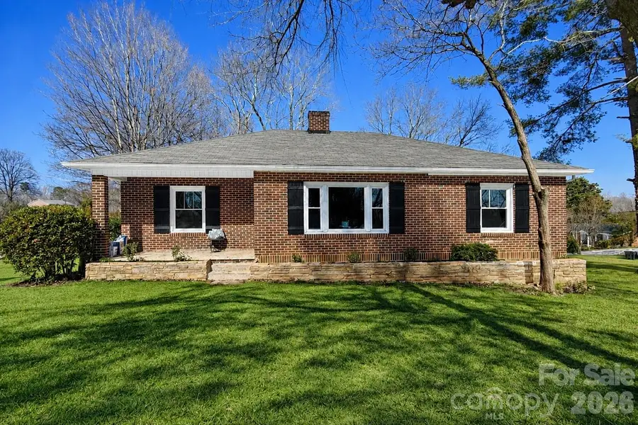 531 21st Avenue Ne, Hickory, NC 28601 - #2