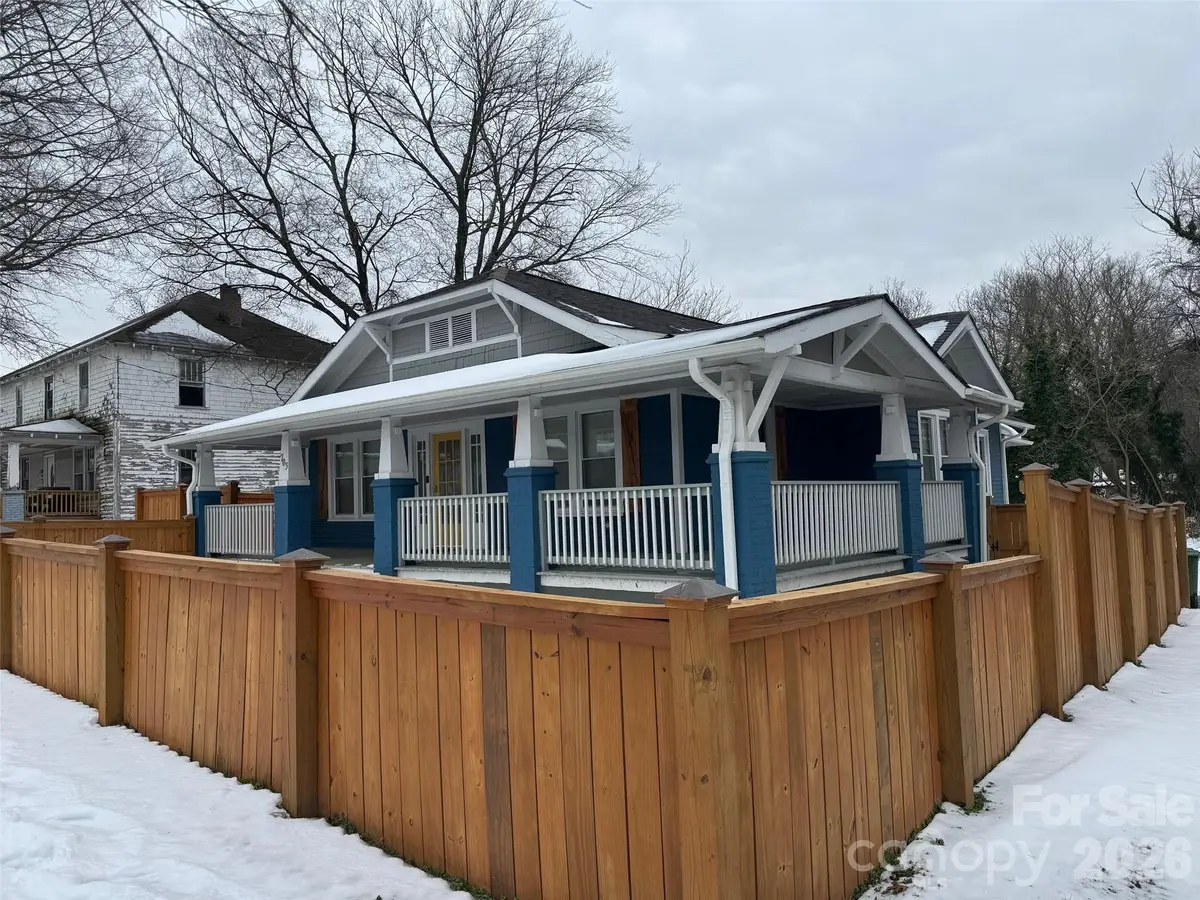 705 W 5th Avenue, Lexington, NC 27292 - #1