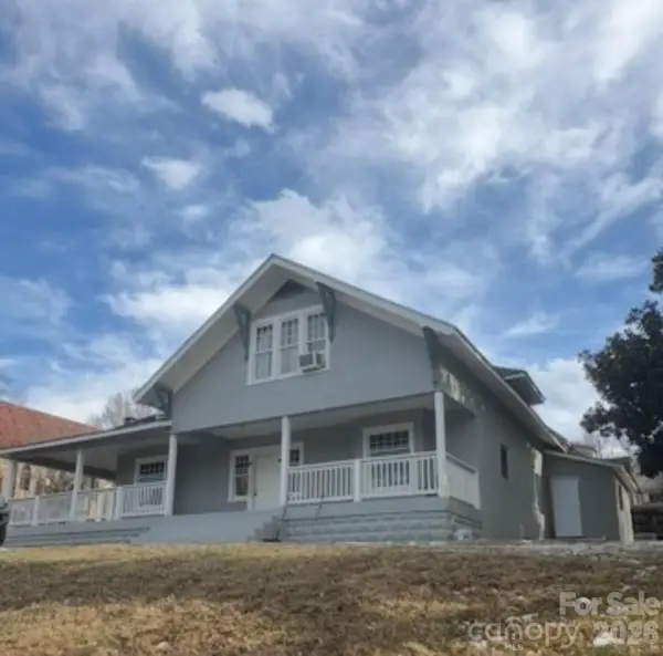 1101 College Avenue Sw, Lenoir, NC 28645