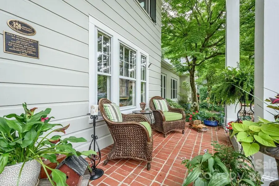 832 4th Avenue W, Hendersonville, NC 28739 - #3