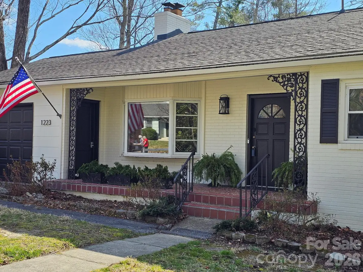 1223 Oakland Street, Hendersonville, NC 28792 - #1