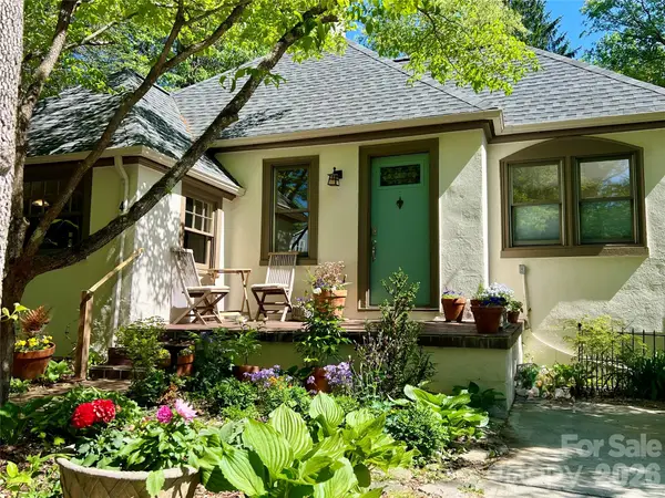 4 Duke Street, Asheville, NC 28803