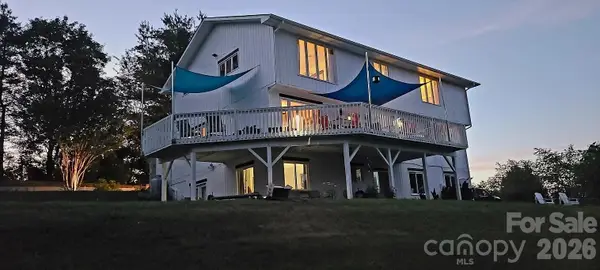 3 W Rolling Meadows Lane, Weaverville, NC 28787