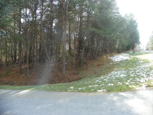 133 Lakewood Court, New London, NC 28127