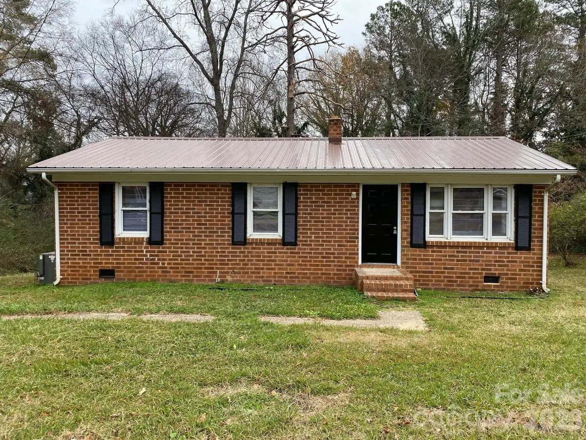 406 N Rutherford Street, Wadesboro, NC 28170 - #1