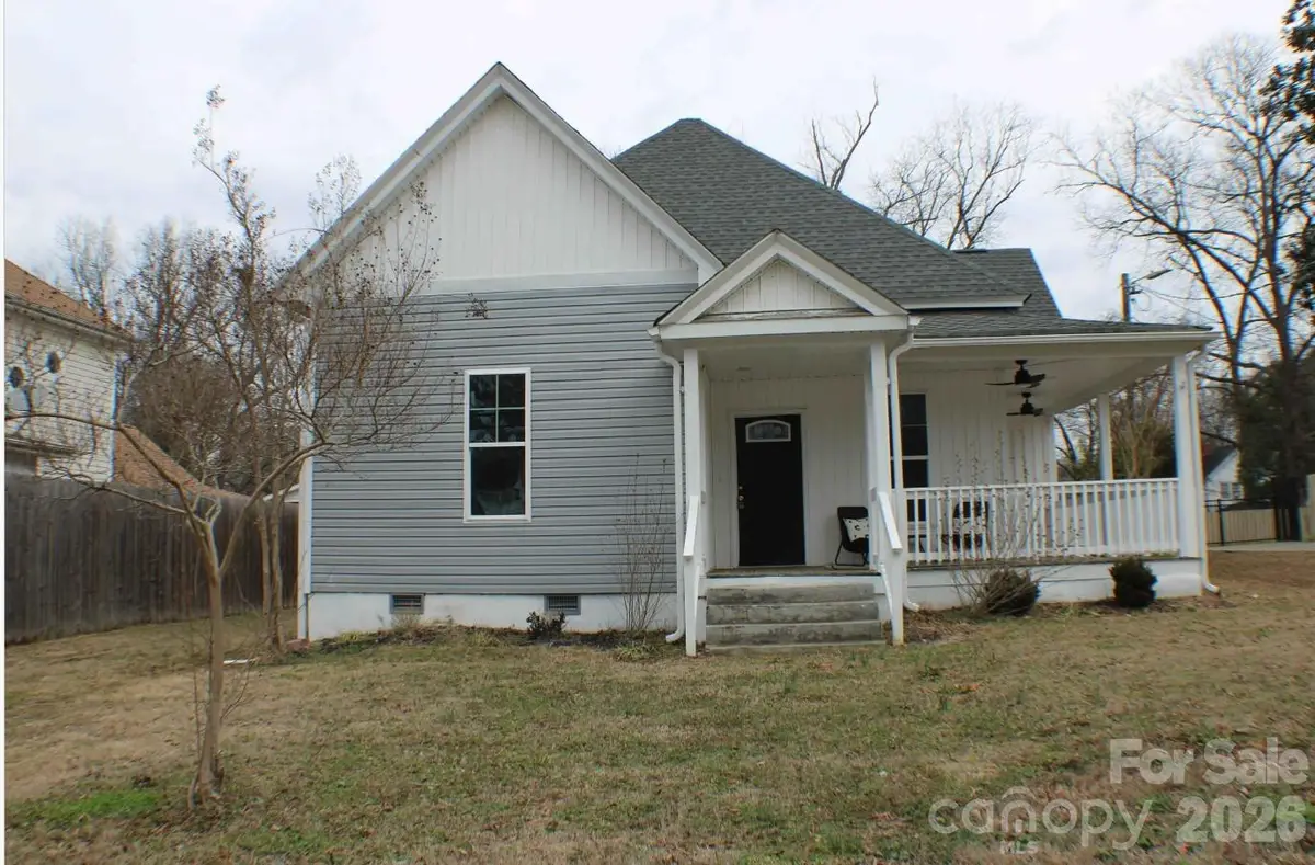 128 College Street, Chester, SC 29706 - #1
