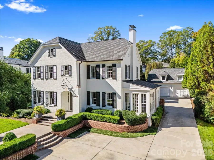 1438 Queens Road W, Charlotte, NC 28207 - #2