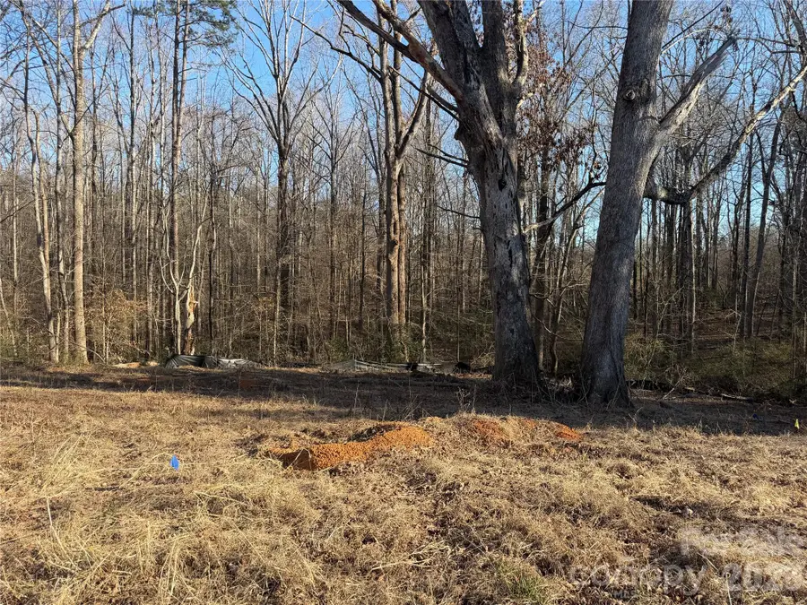 107 4th Street Se, Catawba, NC 28609 - #3