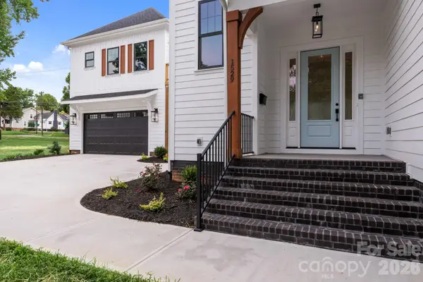 1529 Beckwith Place, Charlotte, NC 28205