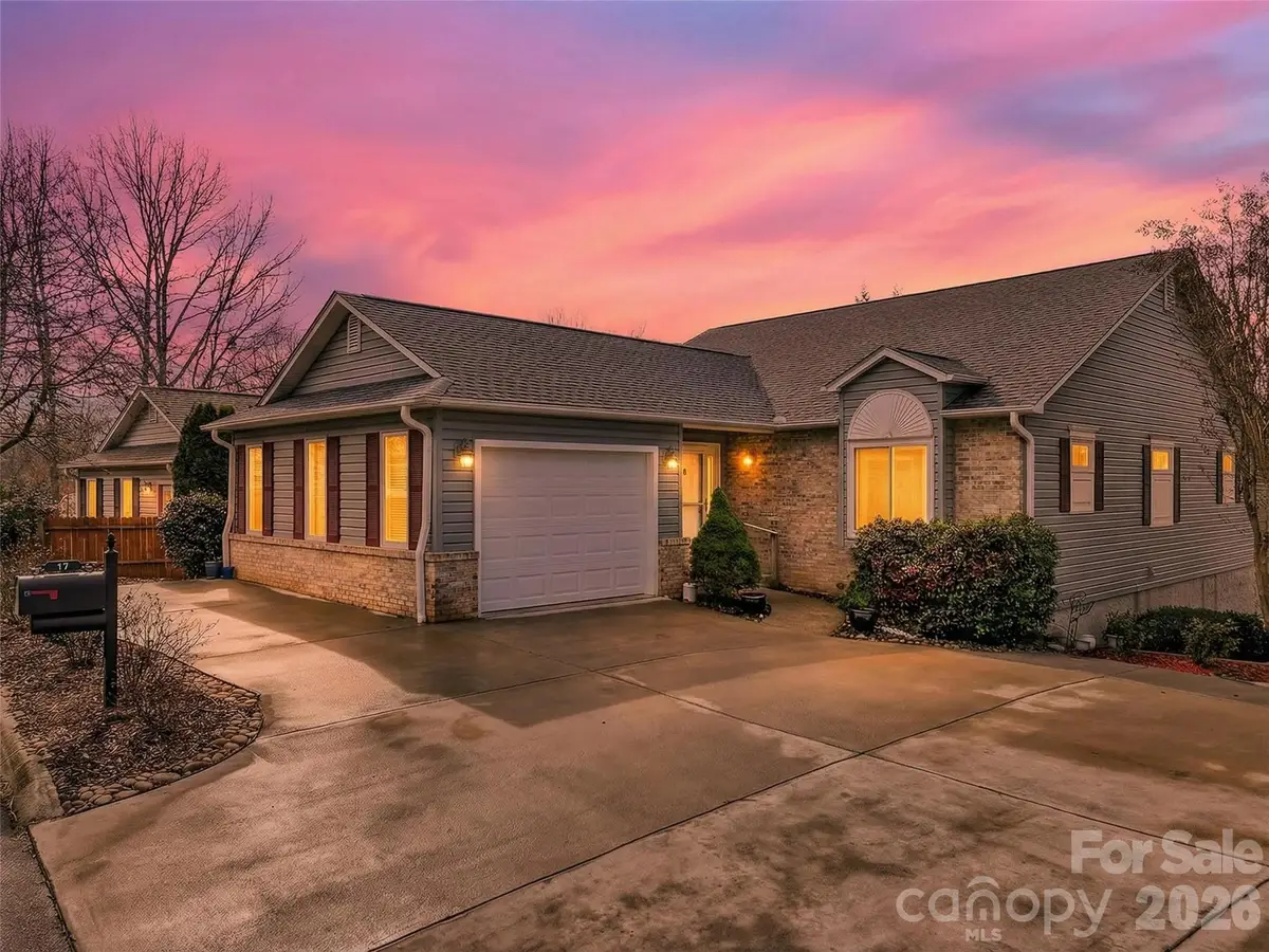 17 Driver Court, Hendersonville, NC 28739 - #1