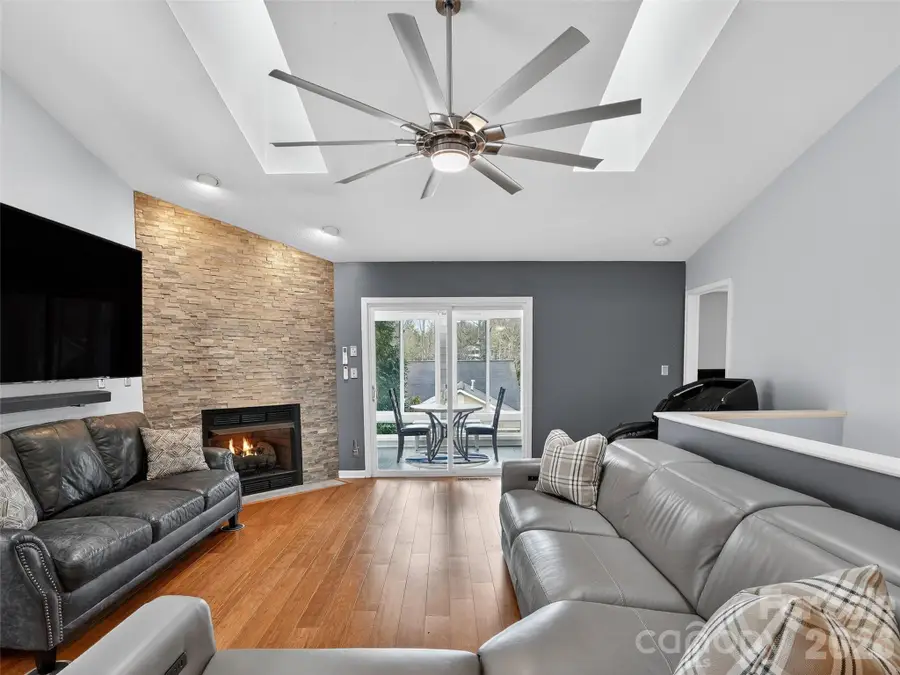 17 Driver Court, Hendersonville, NC 28739 - #3